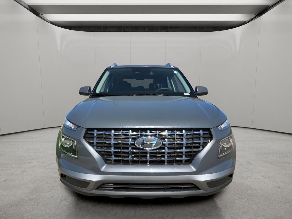Used 2025 Hyundai Venue SEL image 8