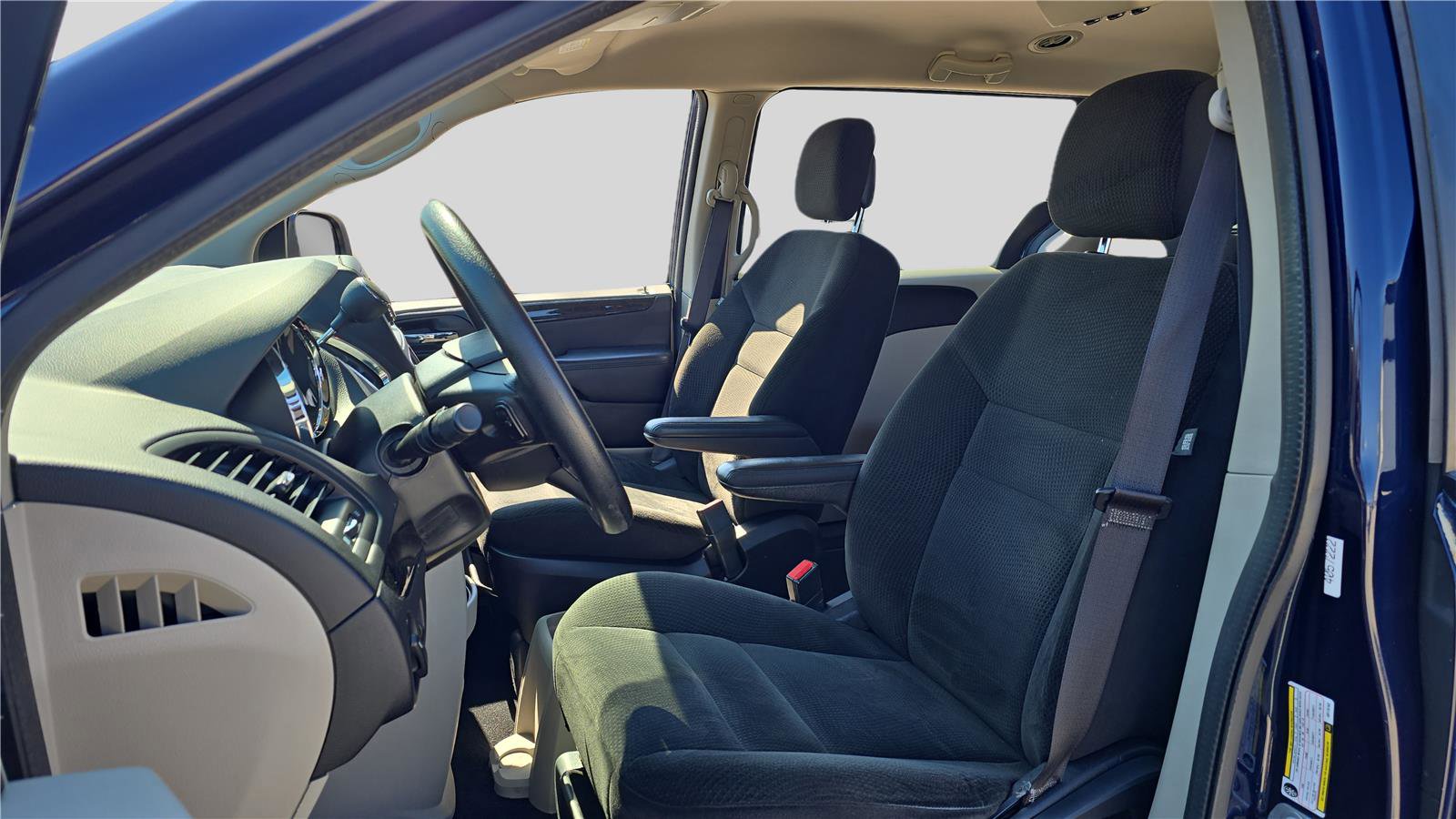 Used 2016 Dodge Grand Caravan SE w/ Quick Order Package 29E SE image 11