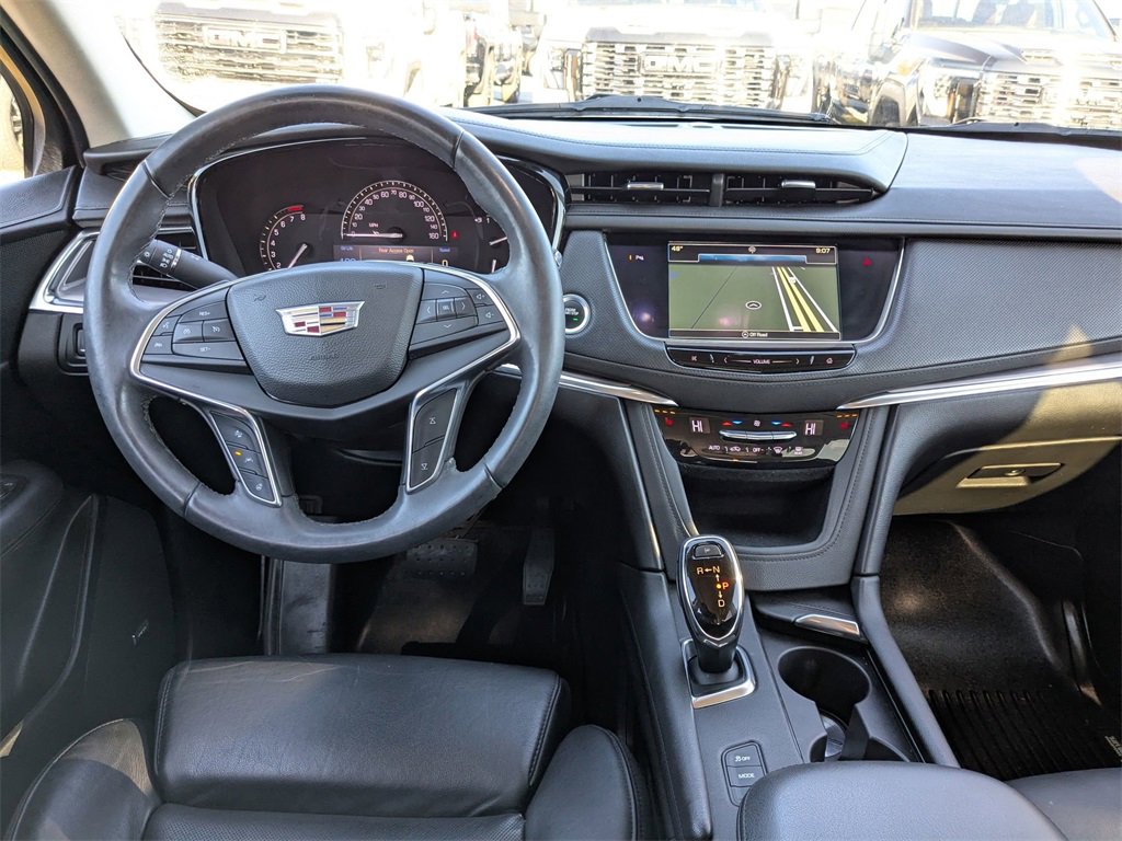 Used 2017 Cadillac XT5 Luxury w/ Driver Awareness Package image 4