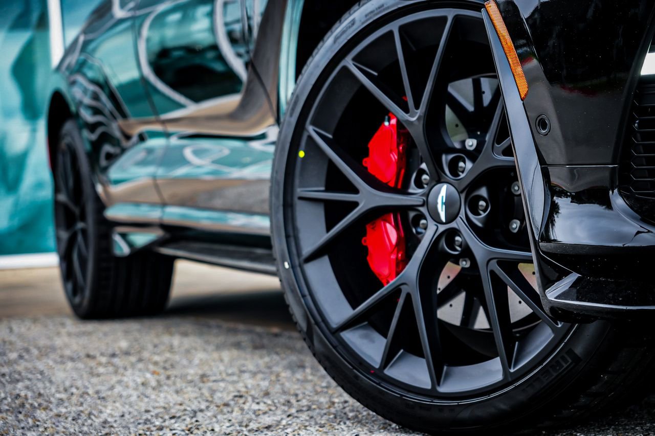 New 2025 Aston Martin DBX 707 AWD/4WD image 2