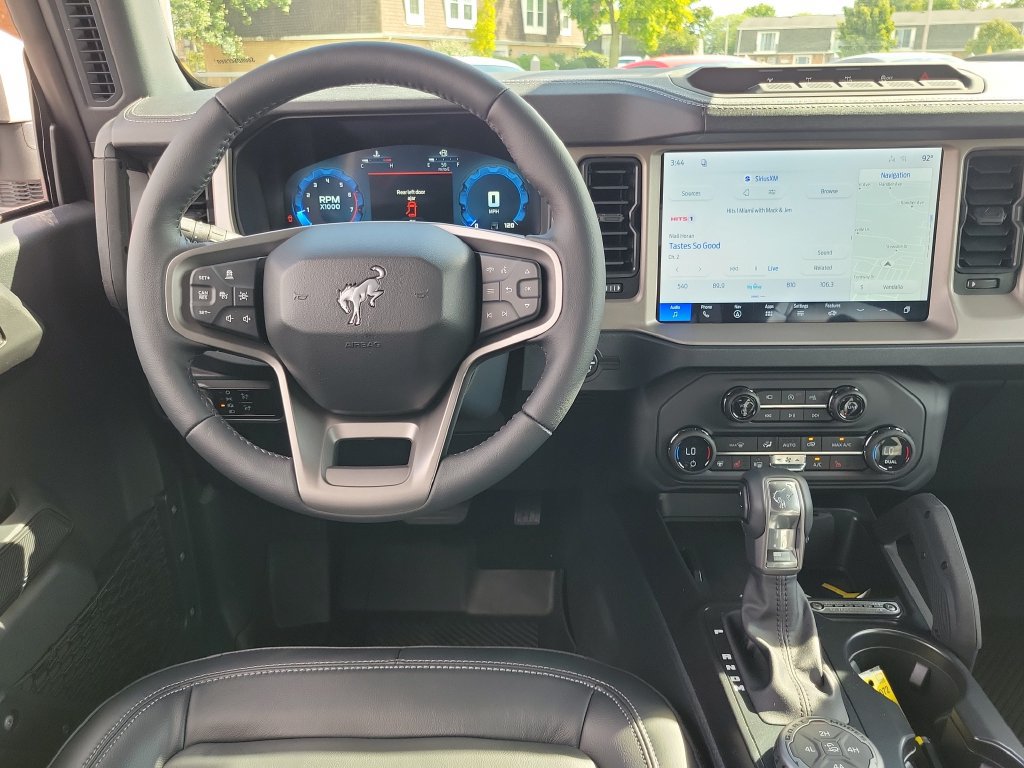New 2026 Ford Bronco Outer Banks w/ Sasquatch Package AWD/4WD image 12