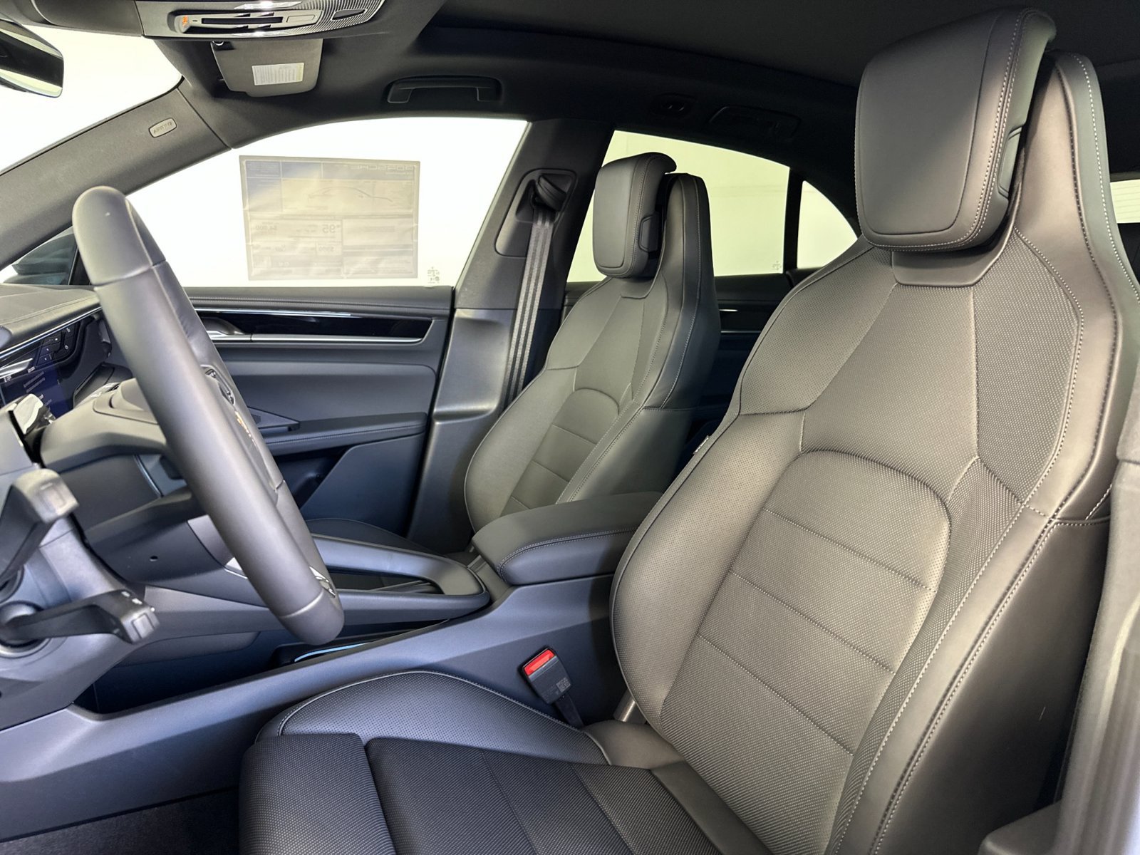 New 2026 Porsche Macan 4 Electric AWD/4WD image 5