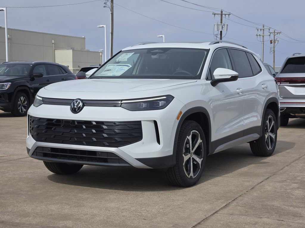 New 2026 Volkswagen Tiguan SE image 2