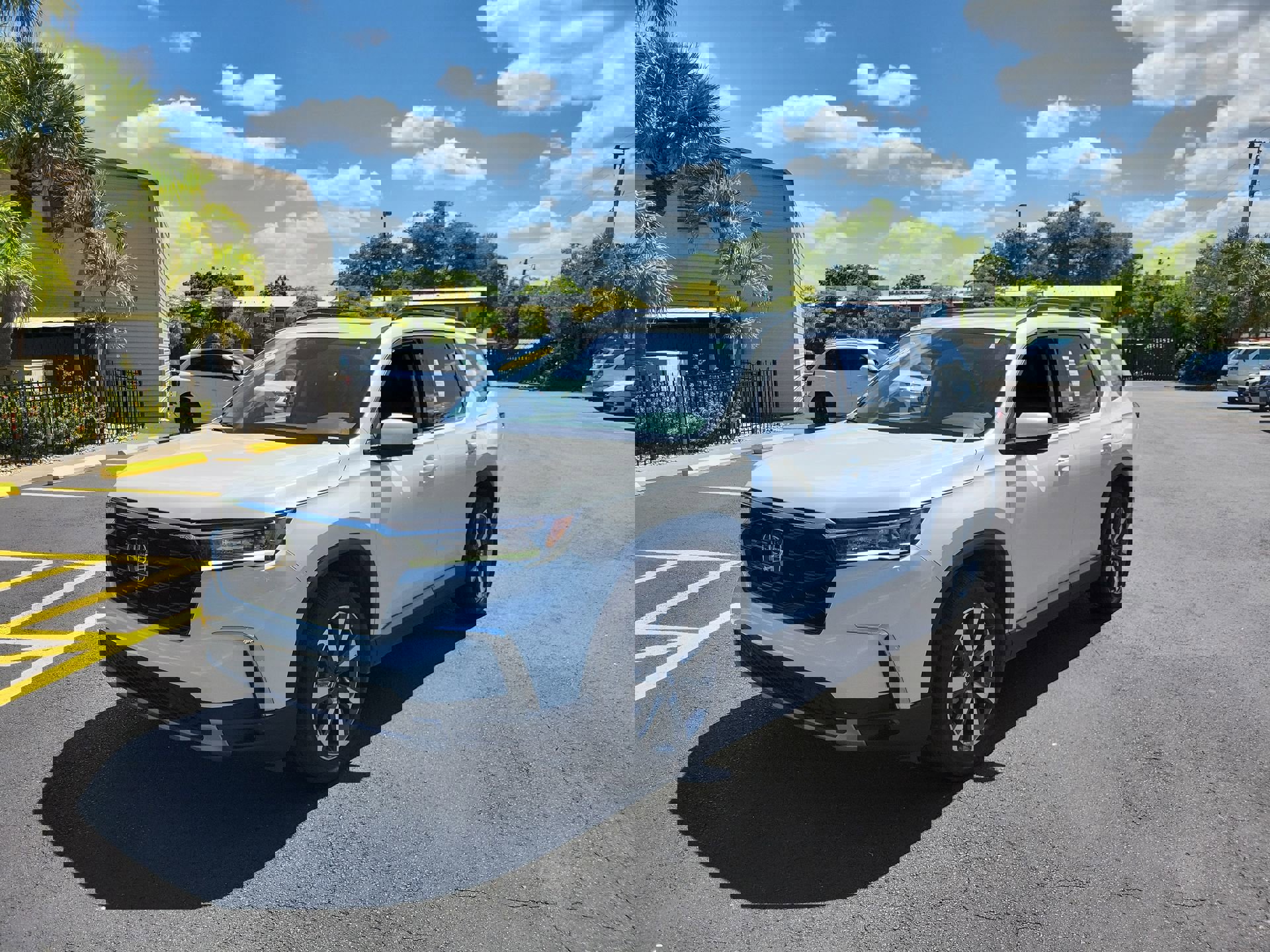 Used 2025 Honda Pilot Touring image 9