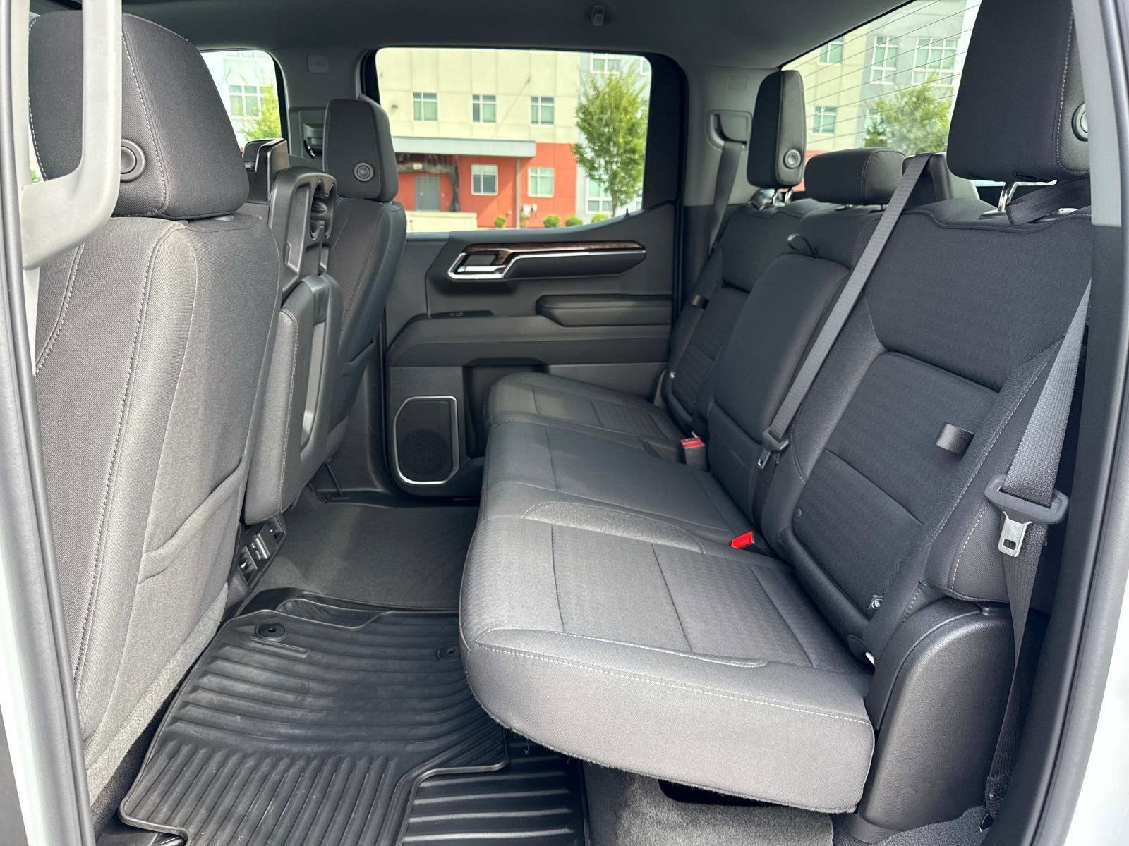 Used 2023 GMC Sierra 1500 Elevation image 21