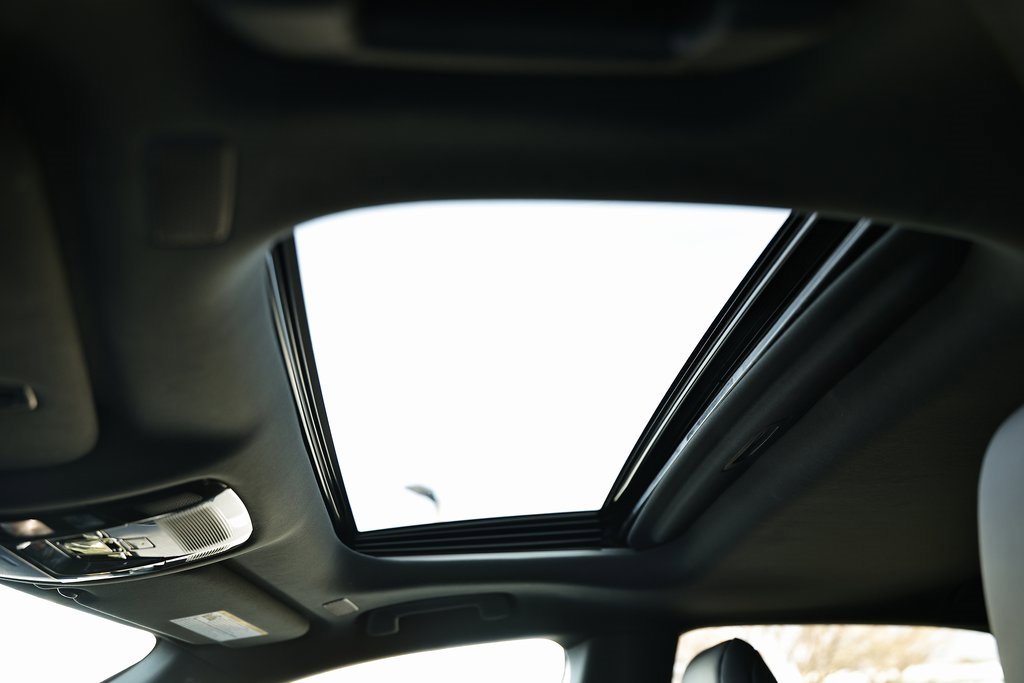 Used 2025 Lexus RX 350h w/ Accessory Package (Z1) image 18