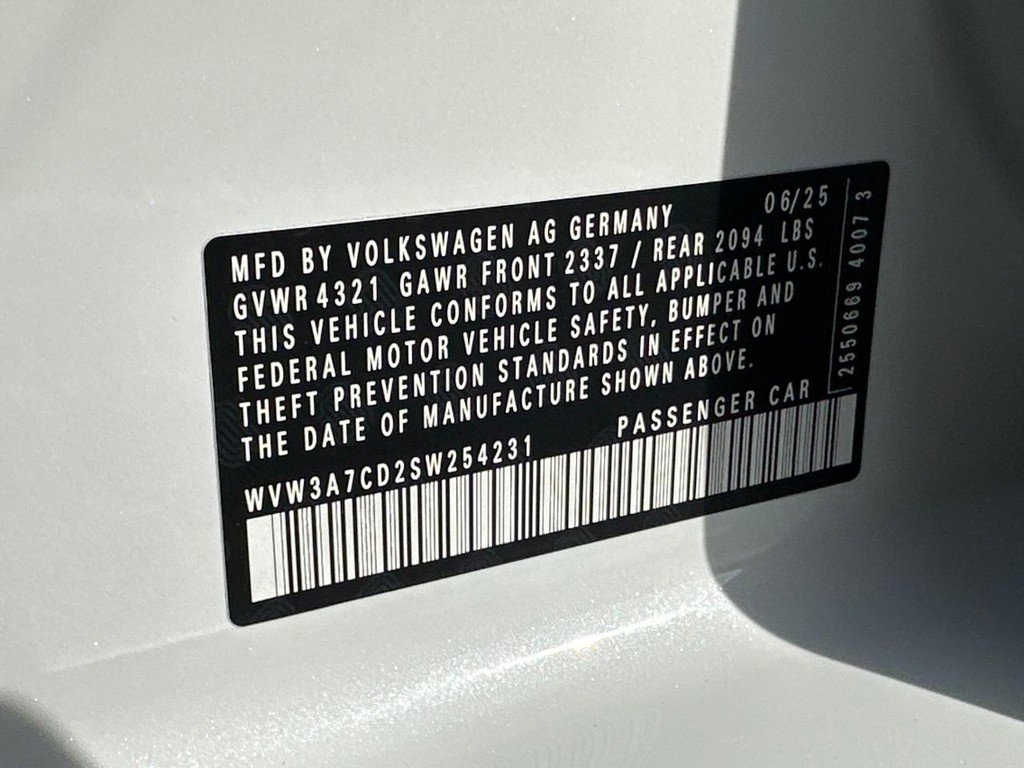 Used 2025 Volkswagen GTI SE FWD image 24
