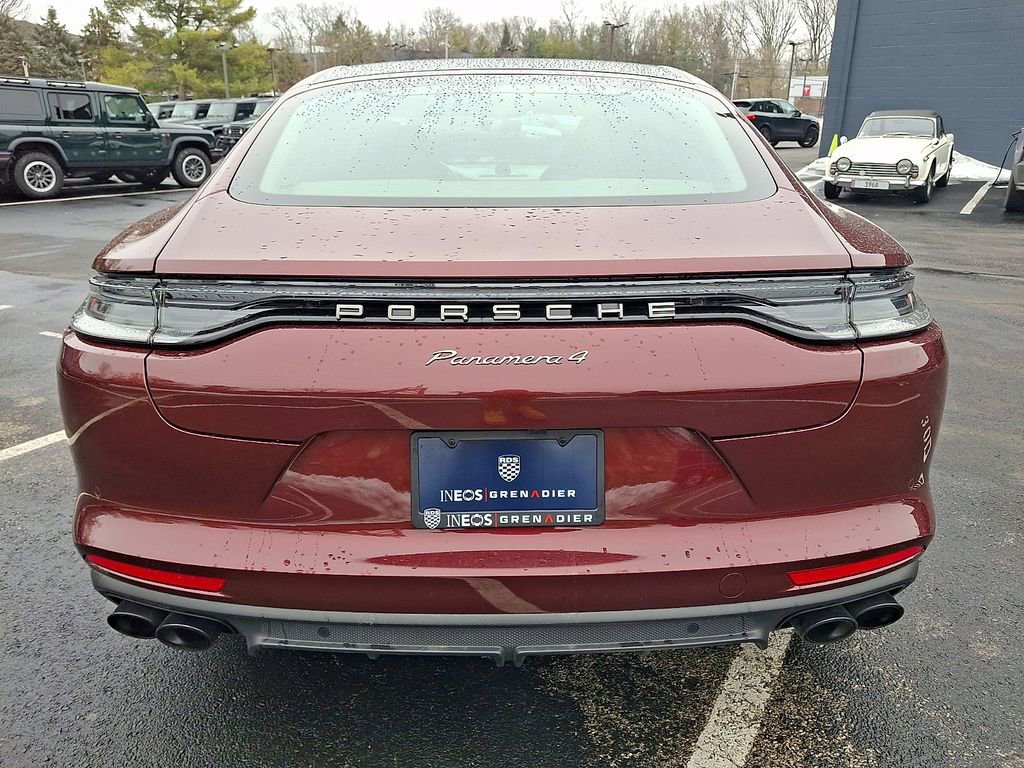 Used 2022 Porsche Panamera 4 Platinum Edition image 5