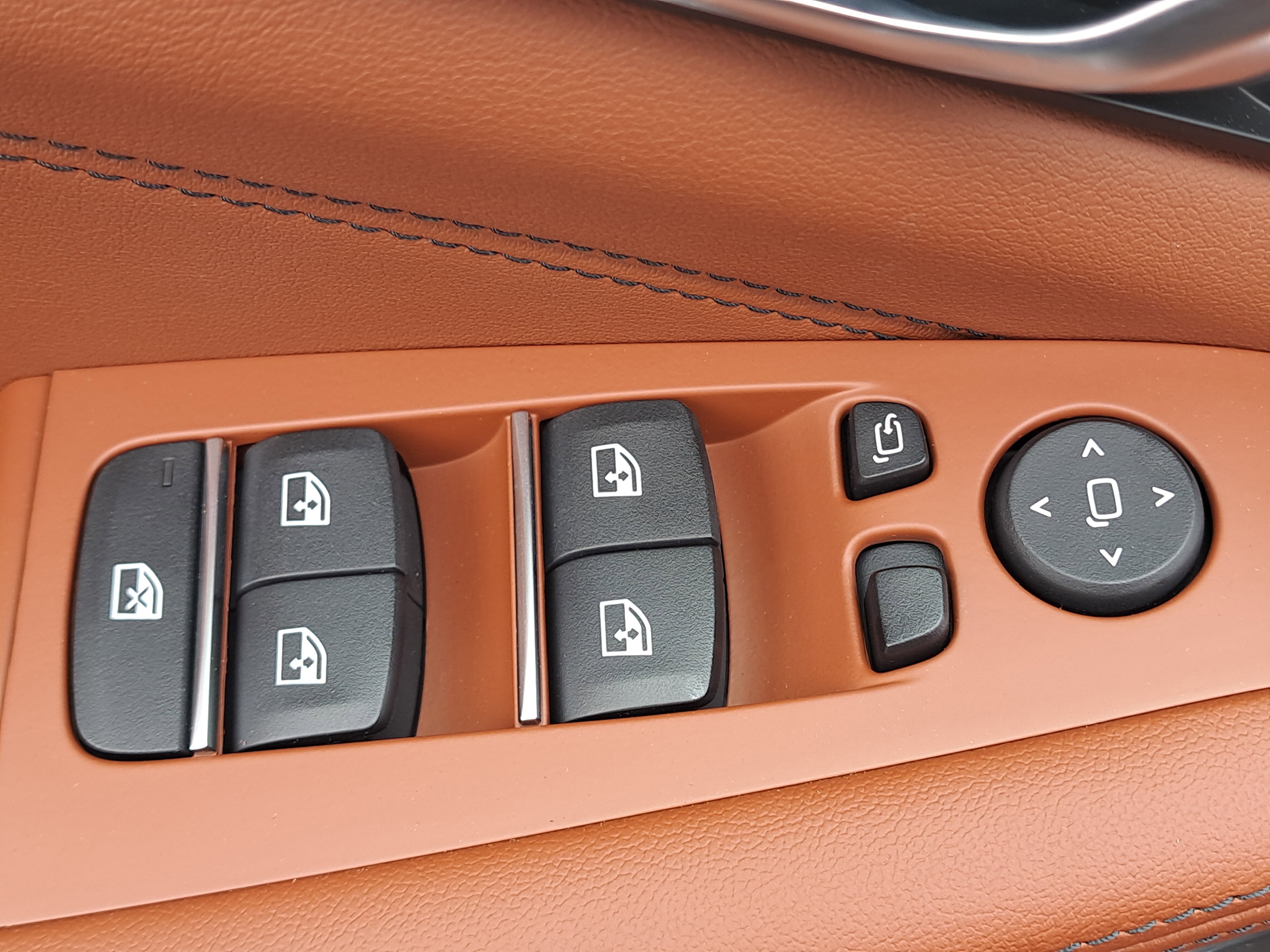 New 2026 BMW X5 xDrive50e w/ M Sport Package image 21