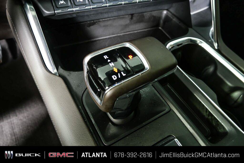 Used 2025 GMC Sierra 1500 Denali w/ Technology Package AWD/4WD image 18