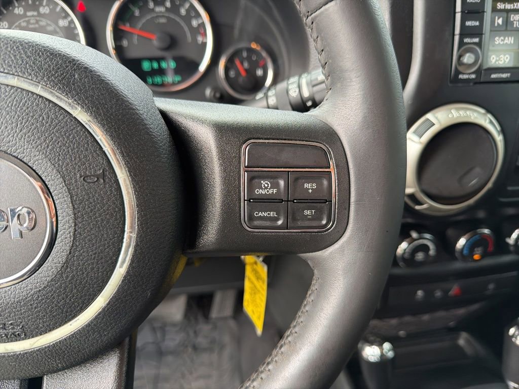 Used 2018 Jeep Wrangler Unlimited Rubicon w/ Connectivity Group image 41