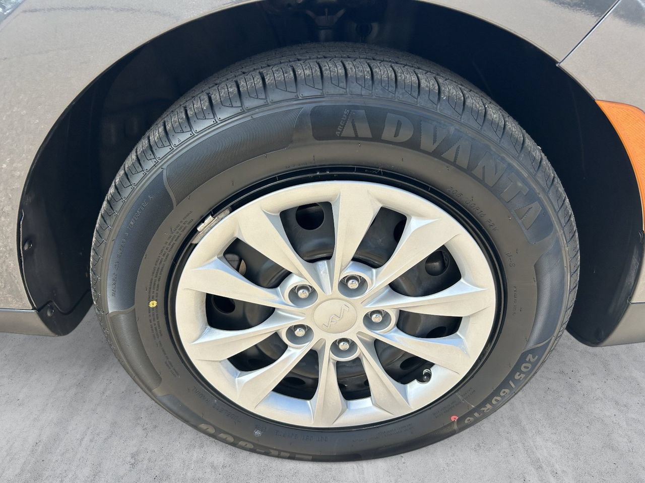 Used 2022 Kia Soul LX FWD image 9