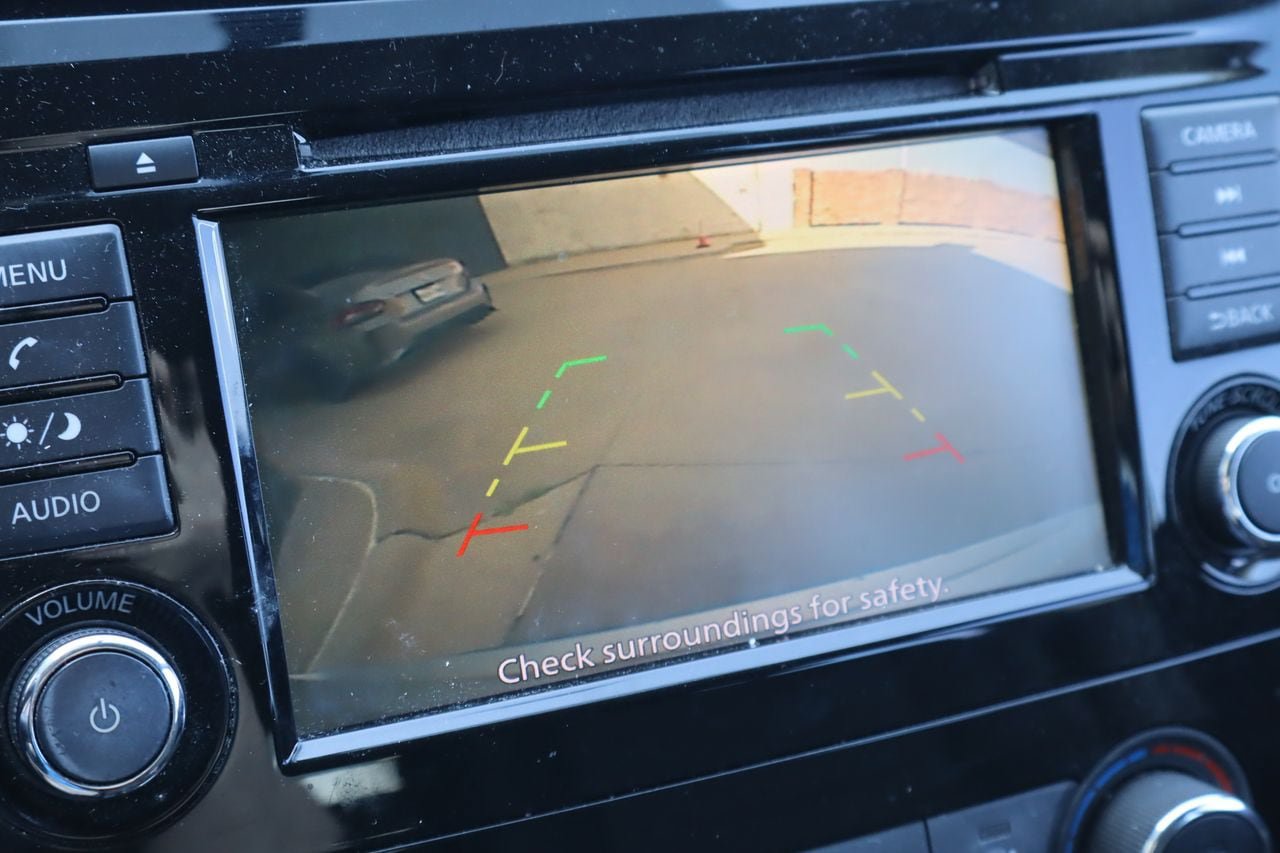 Used 2018 Nissan Rogue S FWD image 7
