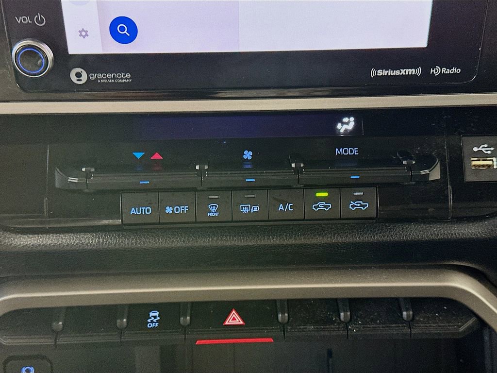 Used 2022 Toyota Tundra SR5 w/ SR5 Convenience Package RWD image 18