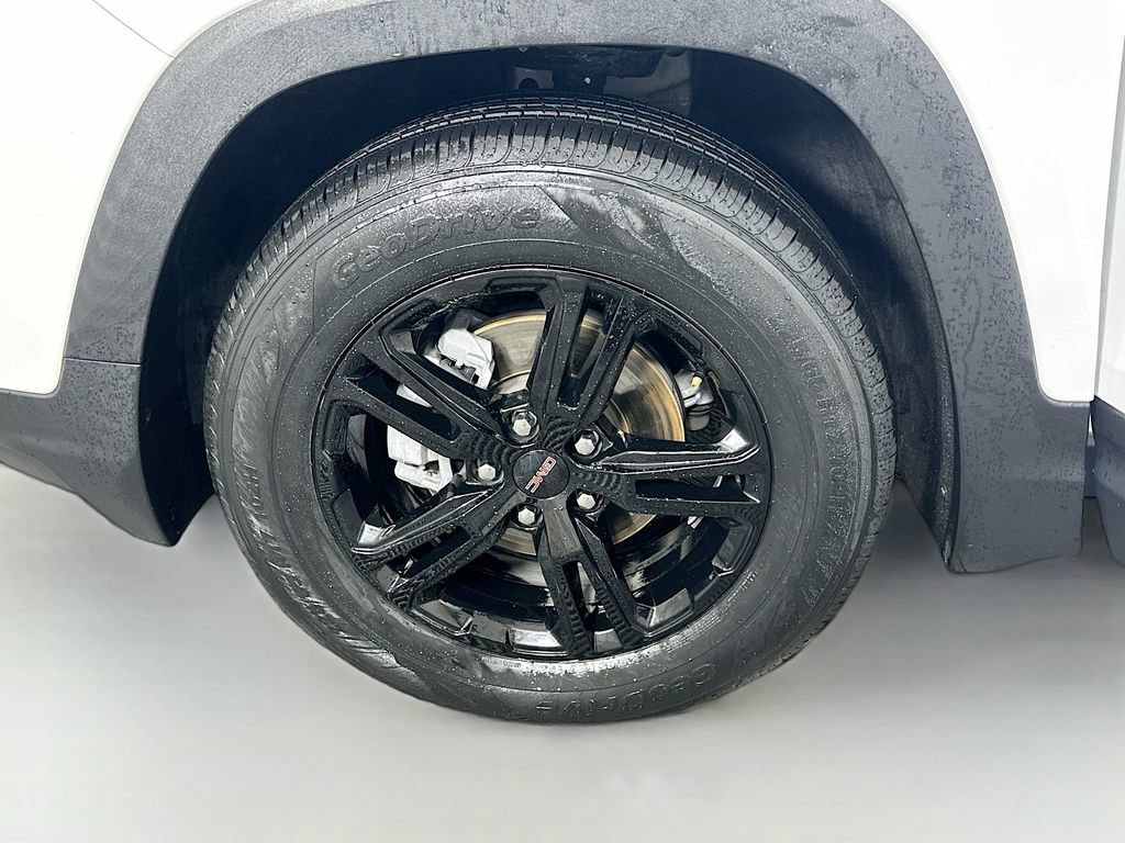 Used 2023 GMC Terrain AT4 AWD/4WD image 30