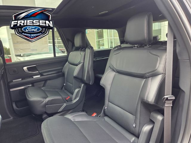 New 2026 Ford Expedition Platinum image 28