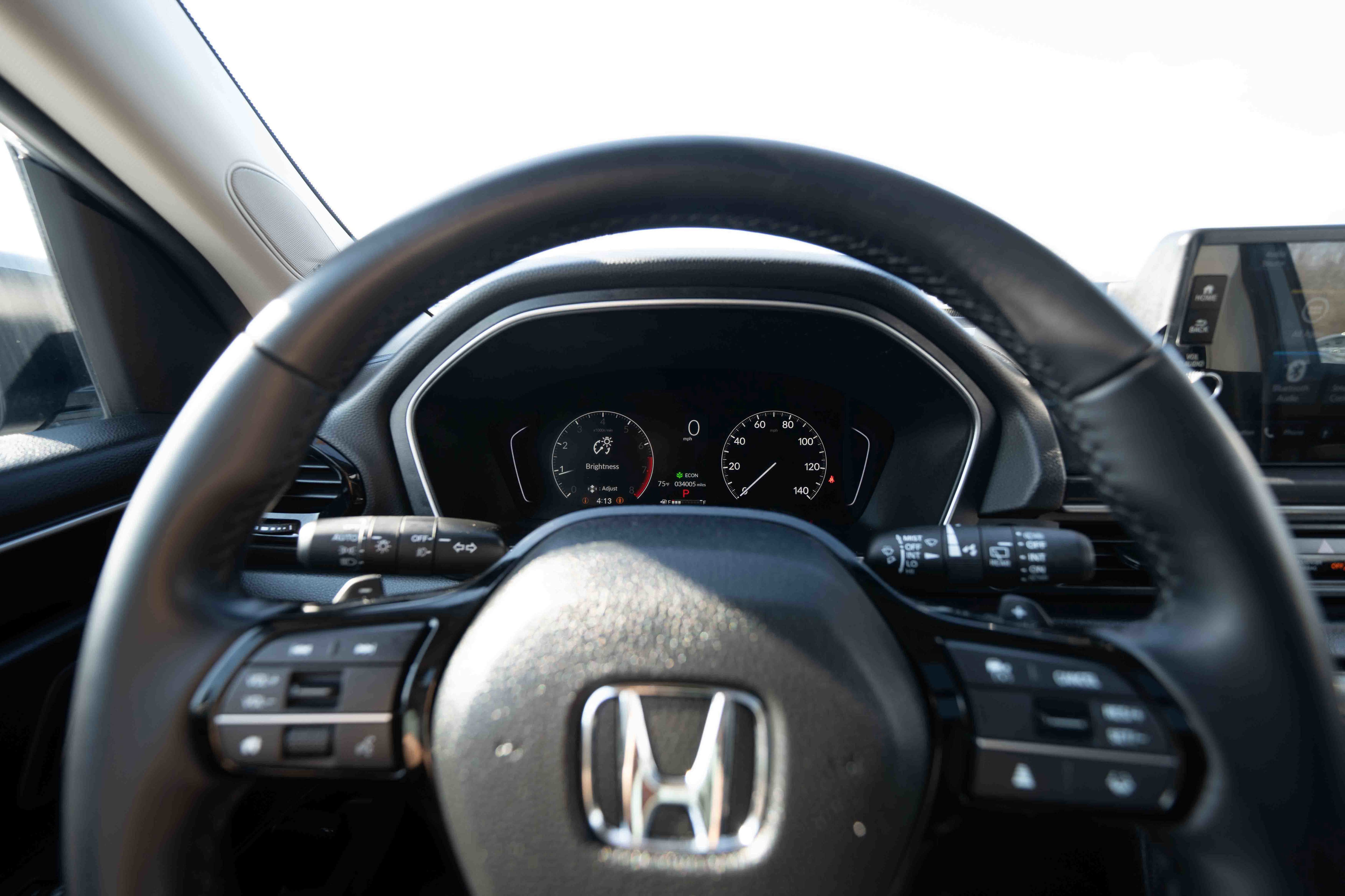 Used 2025 Honda Pilot Touring image 15