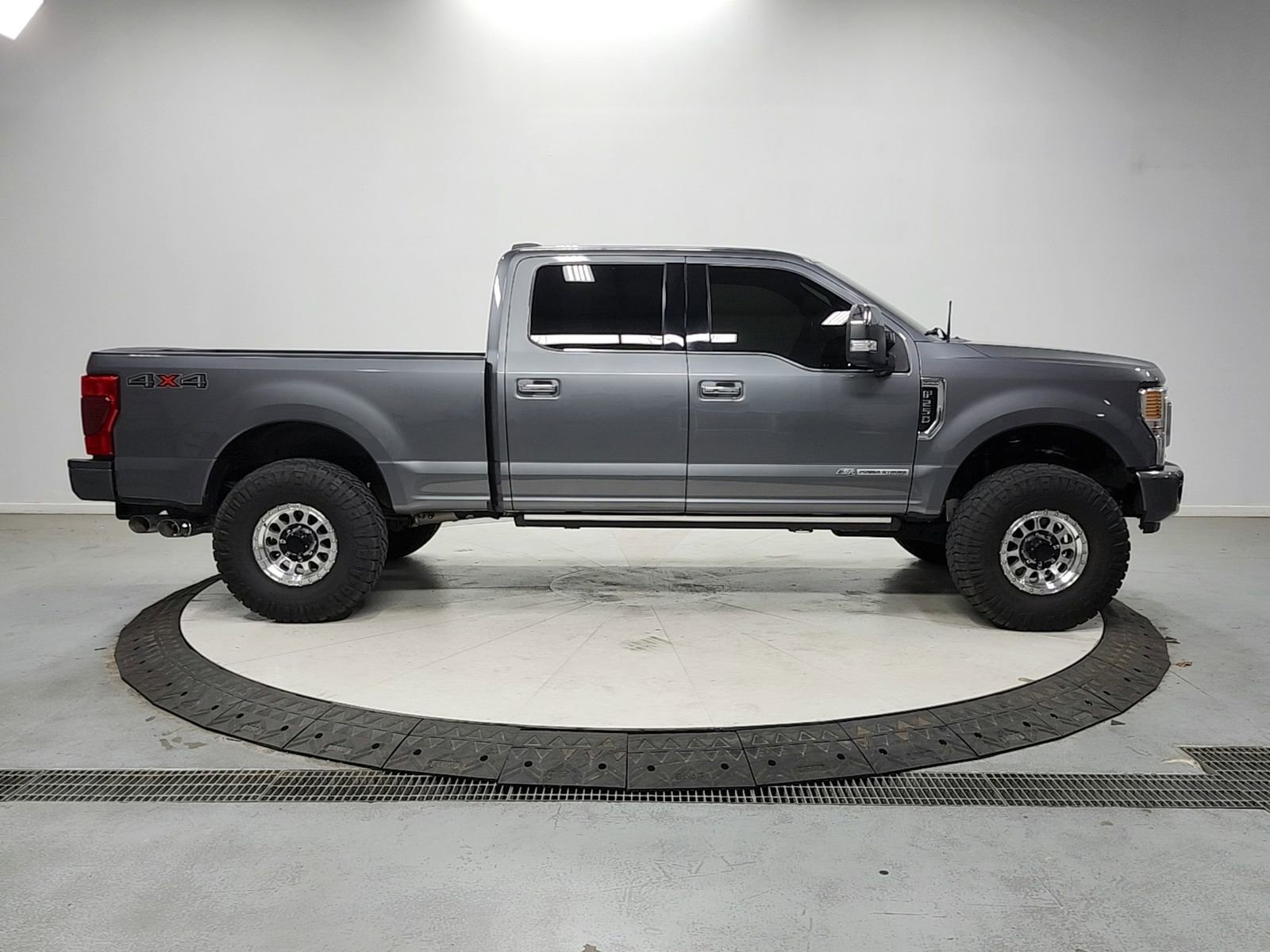 Used 2021 Ford F250 Platinum AWD/4WD image 8