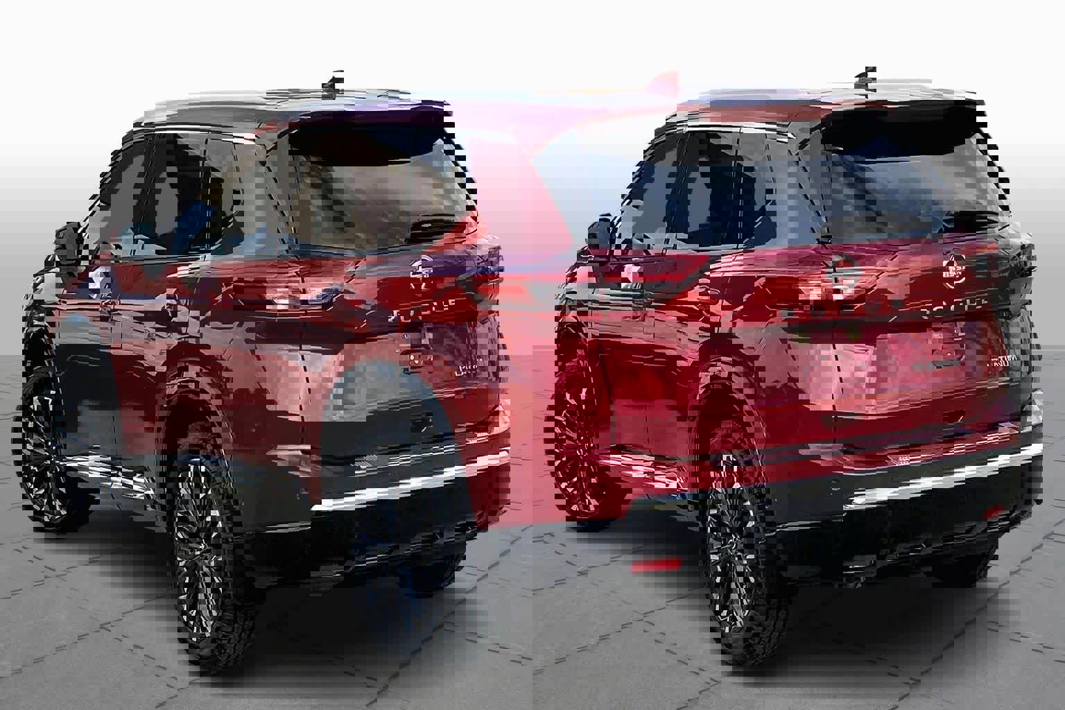 Used 2024 Nissan Rogue Platinum w/ Platinum Premium Package image 11