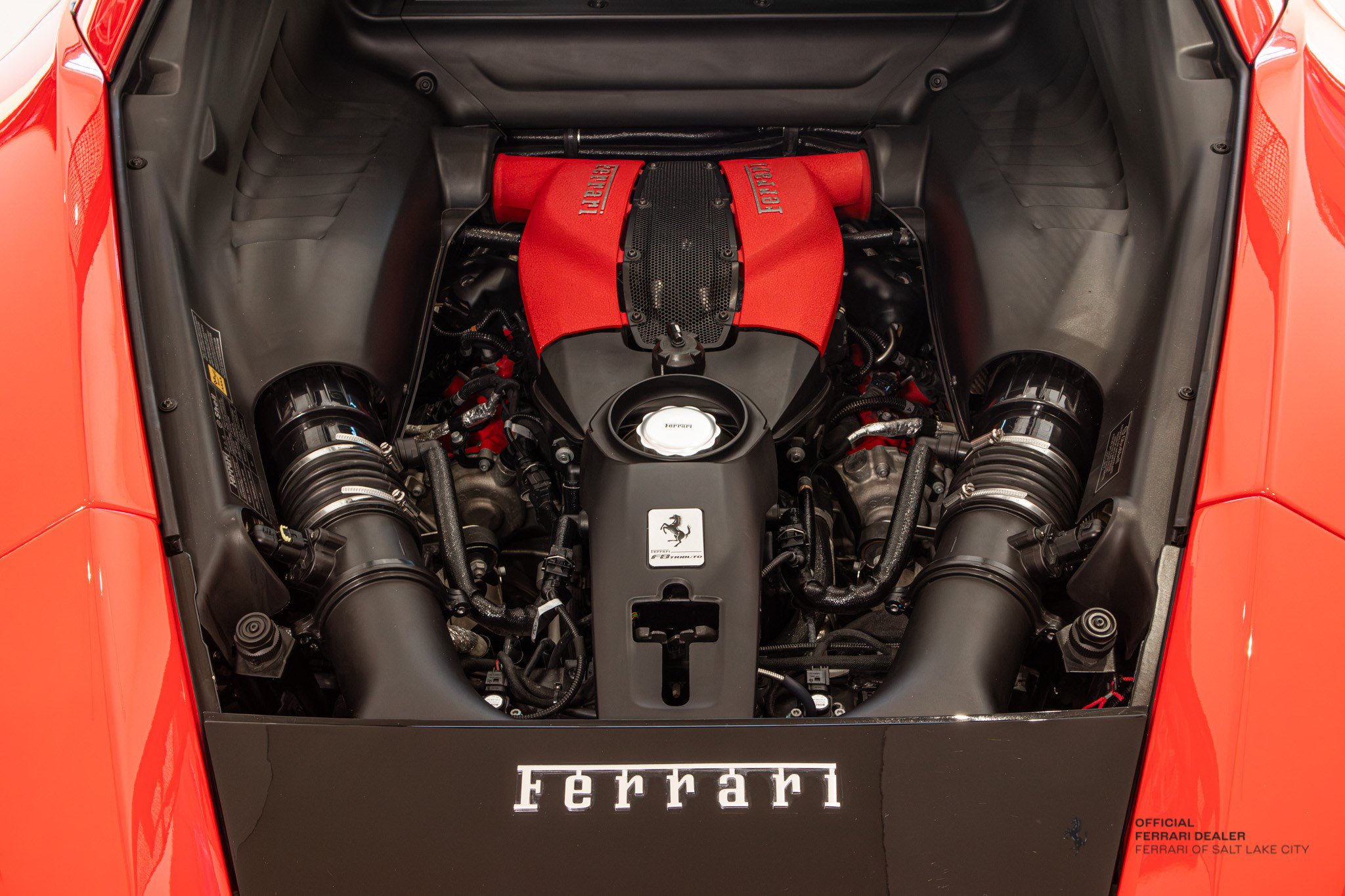 Used 2020 Ferrari F8 Tributo RWD image 5