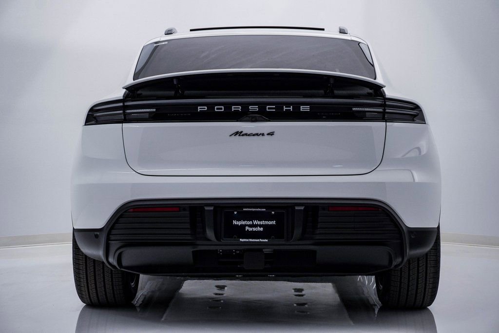 New 2026 Porsche Macan 4 Electric image 10