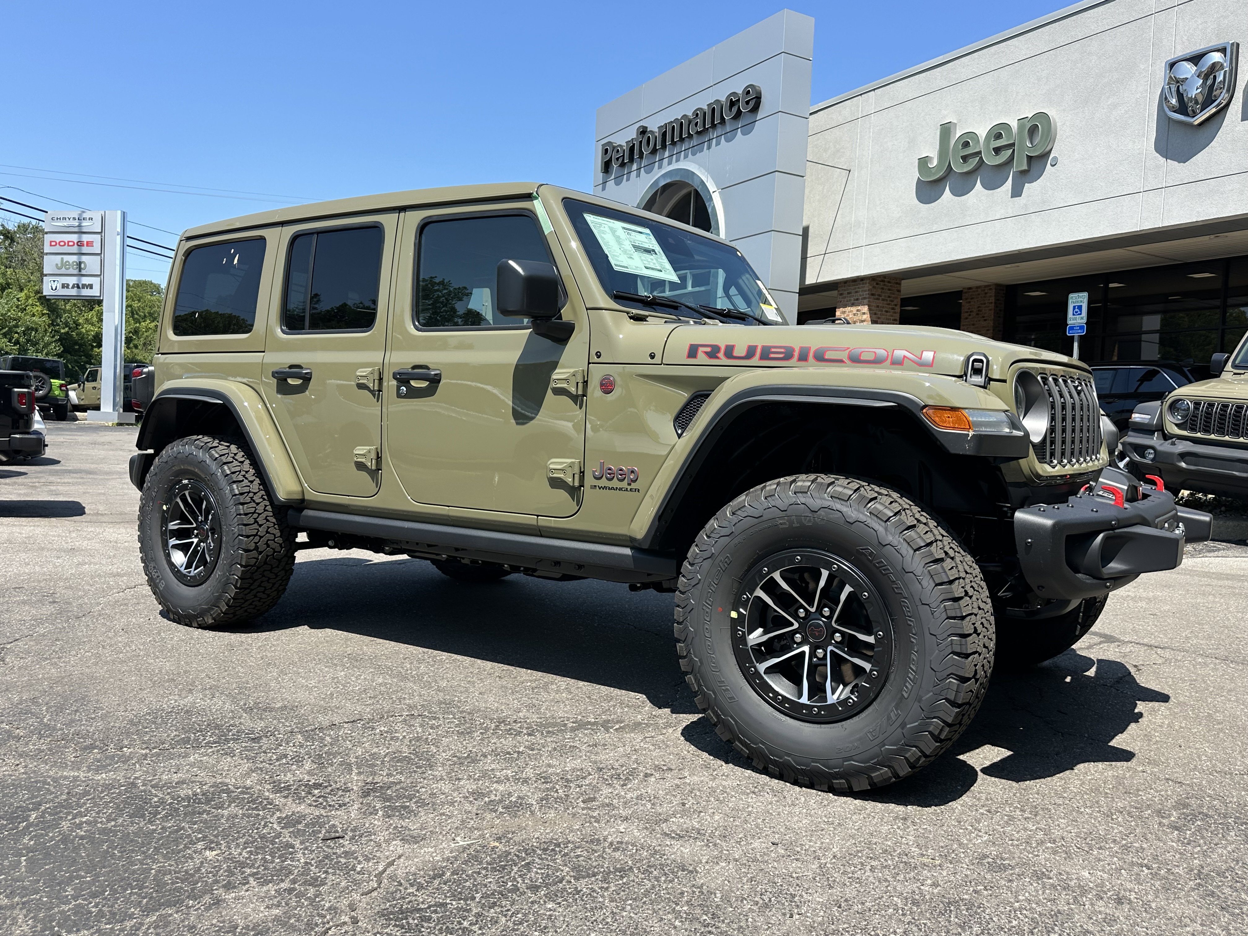 New 2025 Jeep Wrangler Unlimited Rubicon image 32