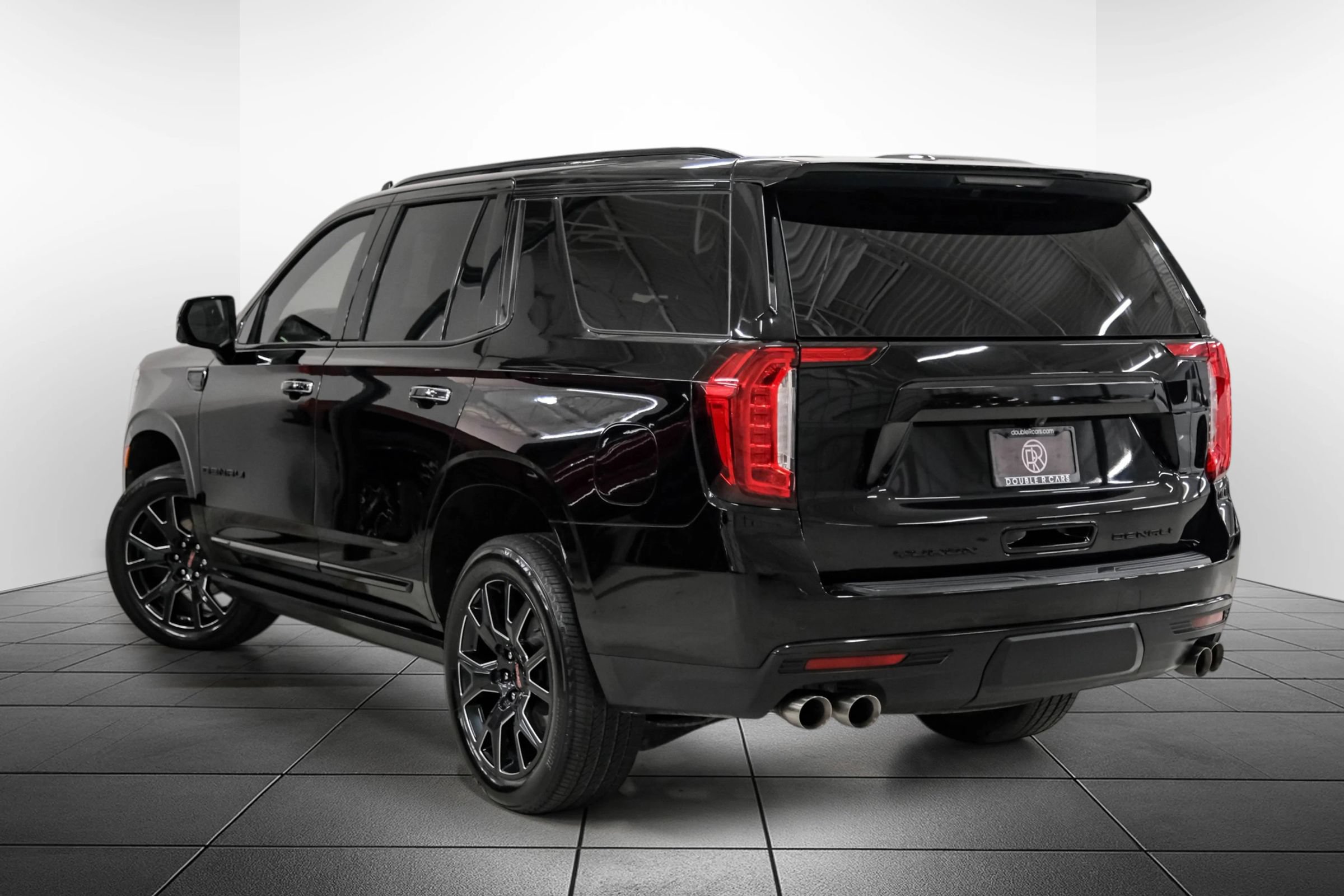 Used 2023 GMC Yukon Denali w/ LPO, Floor Liner Package RWD image 10