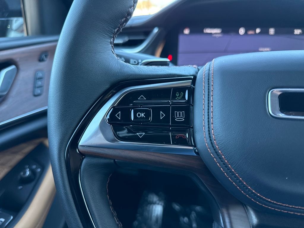 New 2025 Jeep Grand Cherokee L Summit w/ Obsidian Package image 31