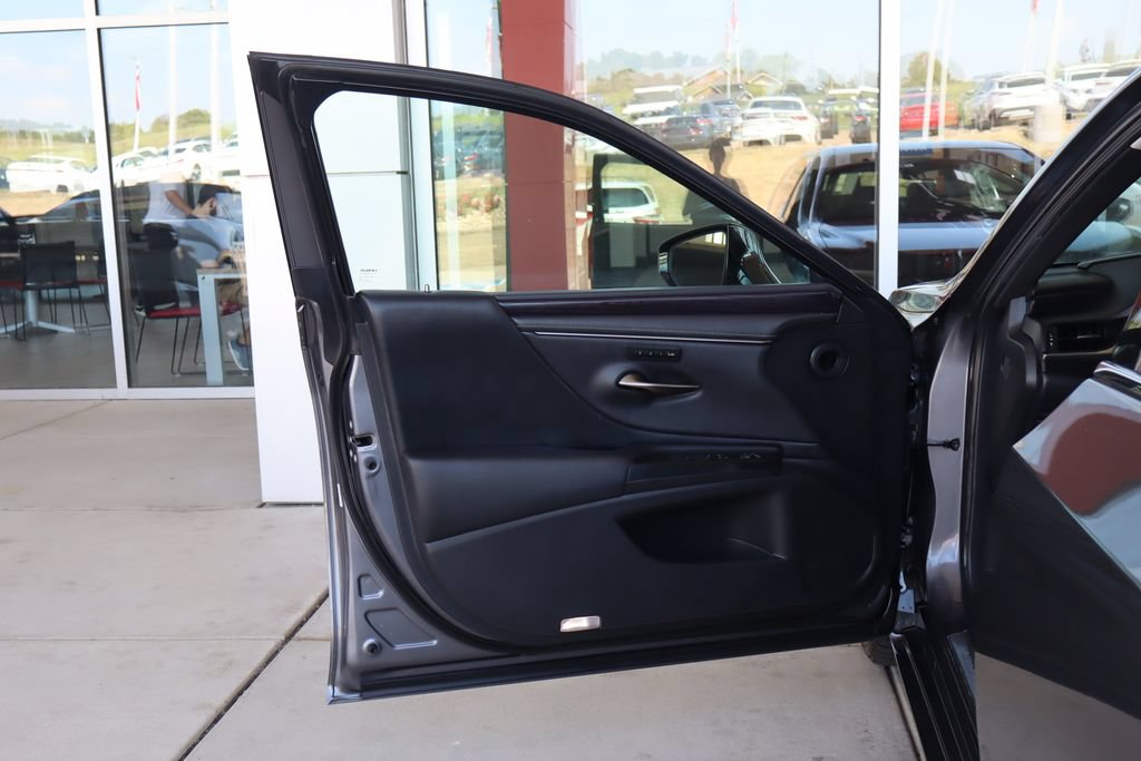Used 2020 Lexus ES 350 w/ Premium Package FWD image 12