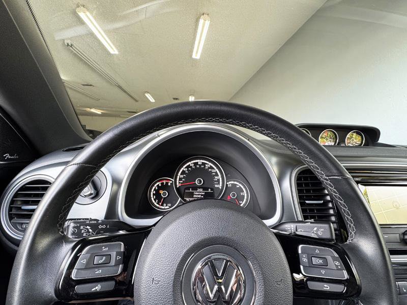 Used 2014 Volkswagen Beetle R-Line FWD image 20