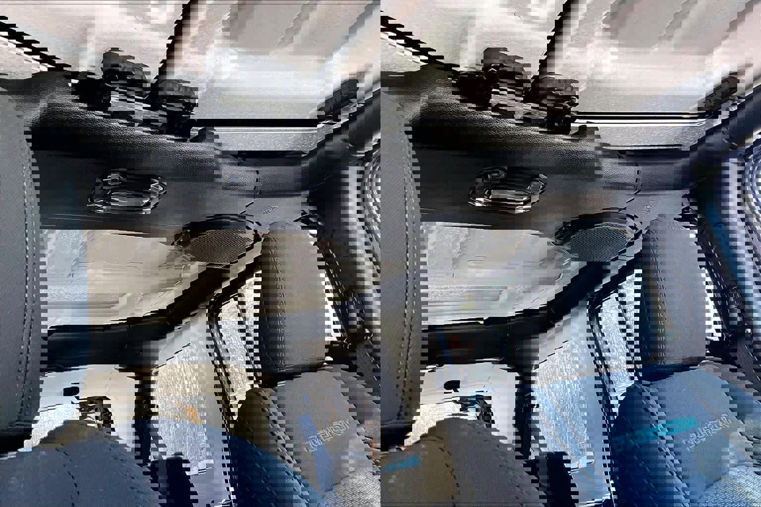 Used 2023 Jeep Wrangler Rubicon w/ Cold Weather Group image 13