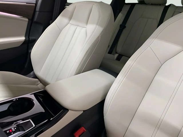 Used 2025 Audi A6 e-tron Premium Plus w/ Premium Plus RWD image 79