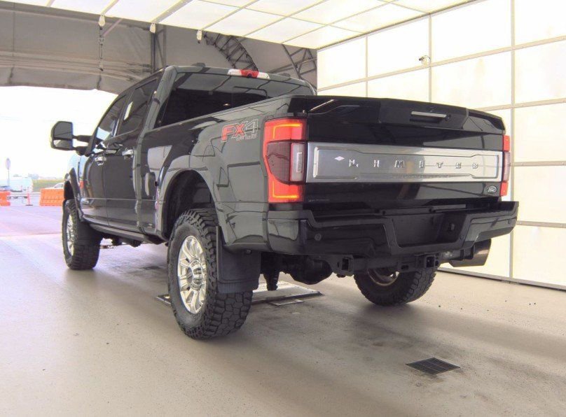Used 2020 Ford F250 Limited image 4