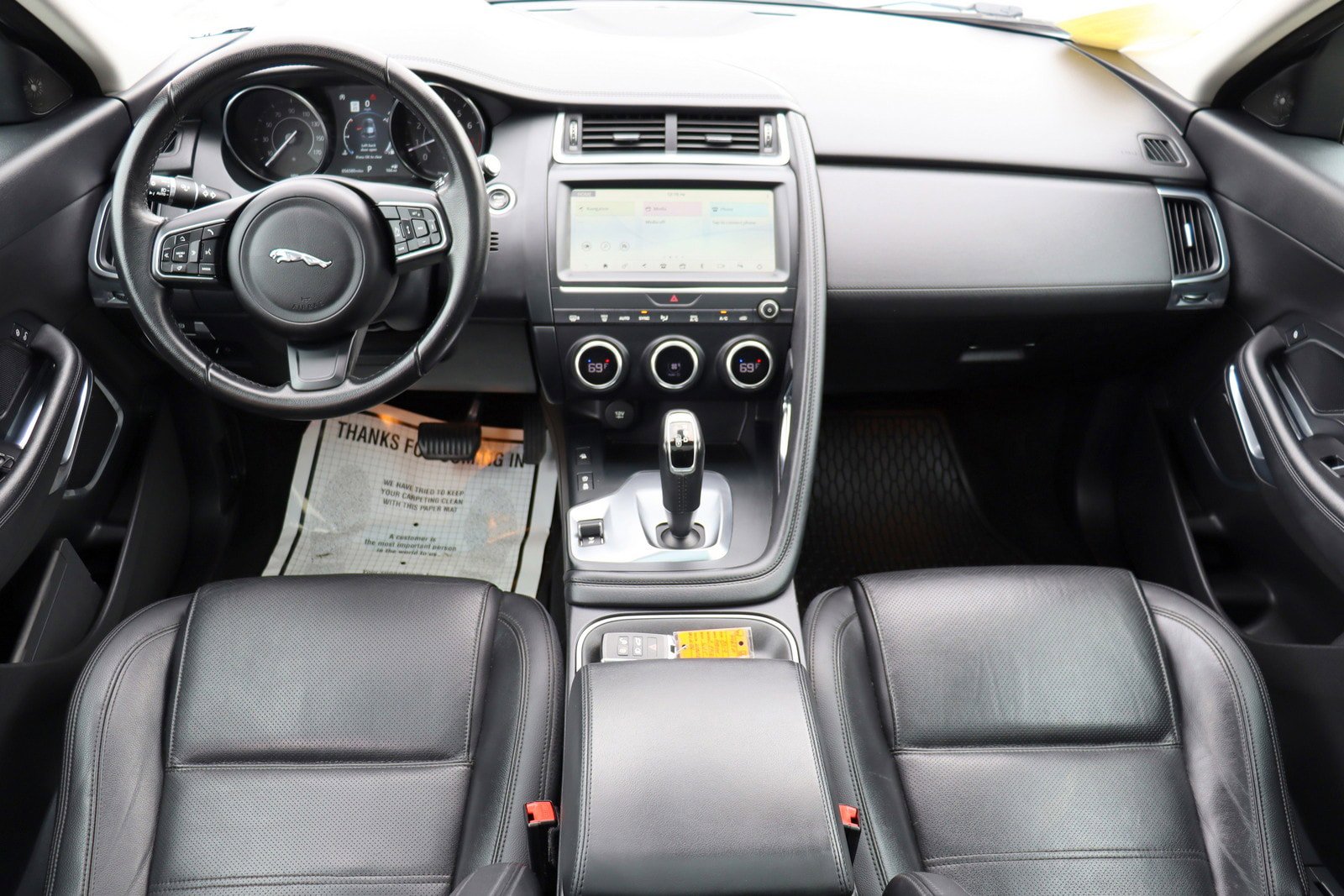 Used 2019 Jaguar E-PACE S image 9