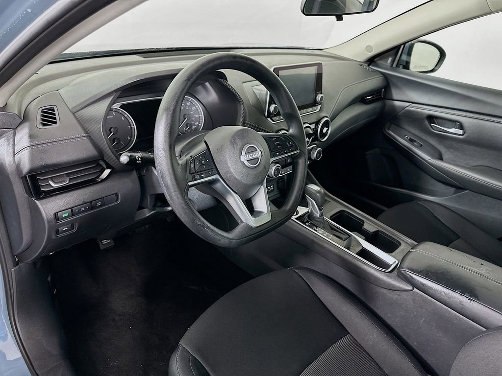 Used 2024 Nissan Sentra SV FWD image 9