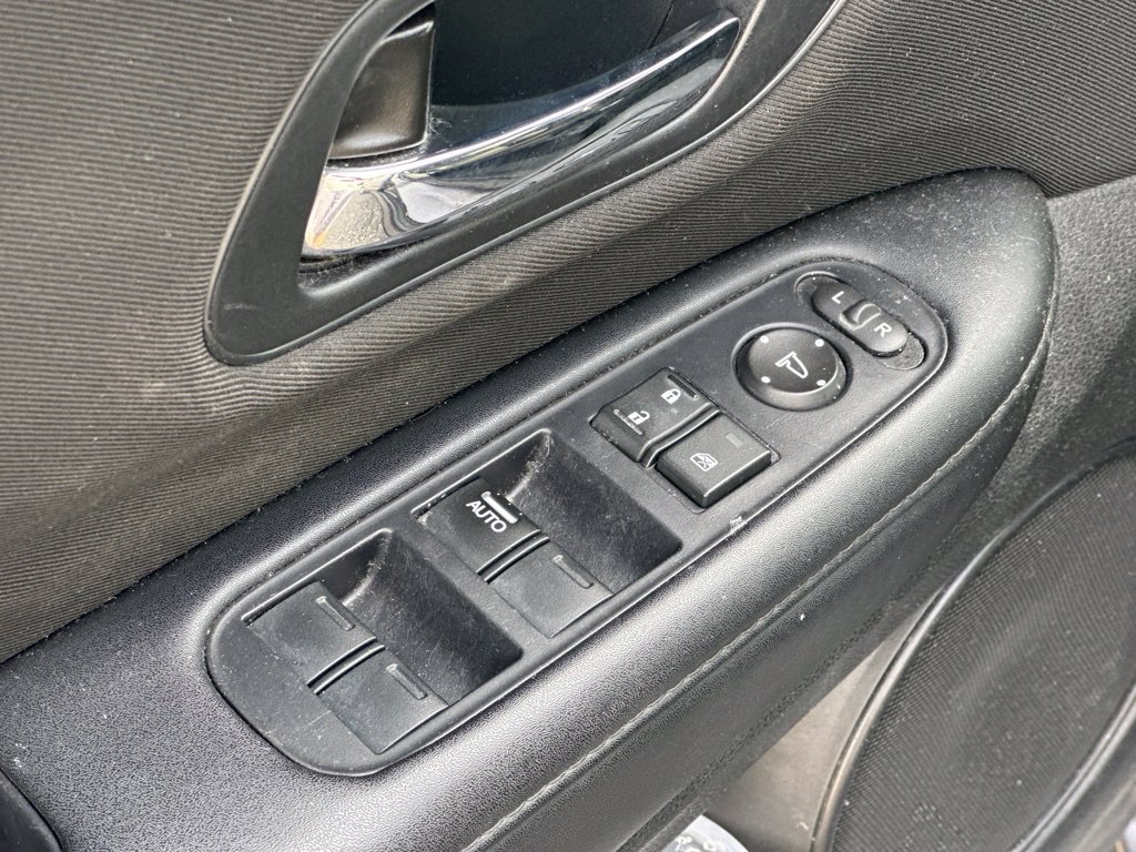 Used 2018 Honda HR-V LX image 15
