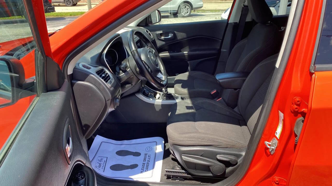 Used 2020 Jeep Compass Sport w/ Cold Weather Group AWD/4WD image 14