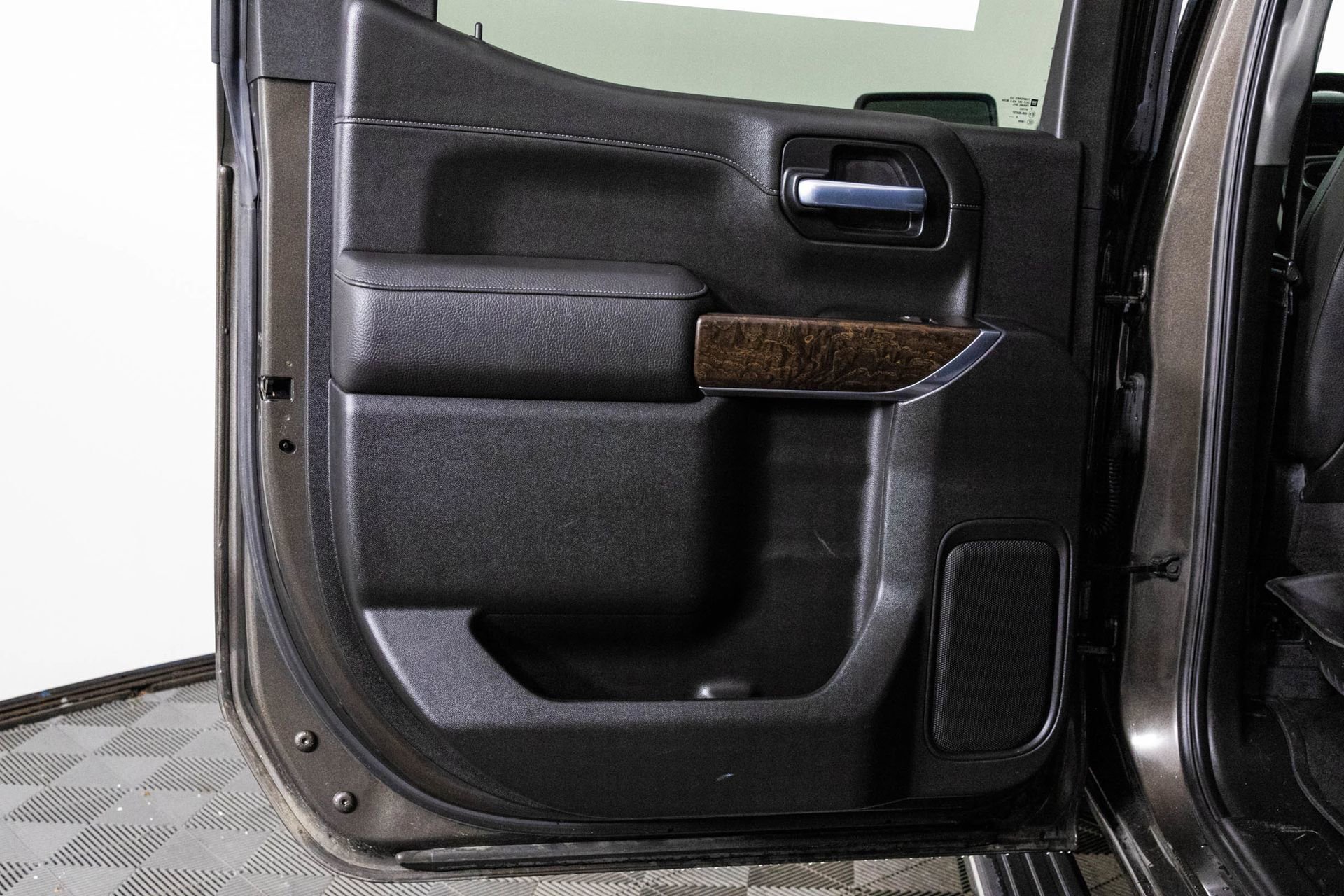 Used 2020 GMC Sierra 1500 Denali w/ Denali Ultimate Package image 33