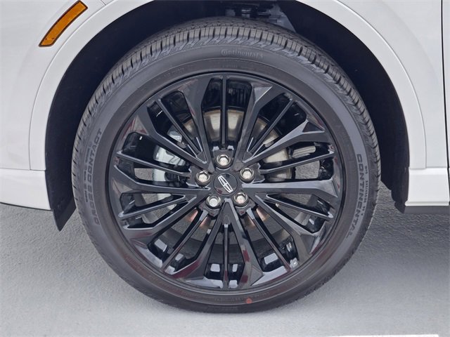 New 2026 Lincoln Corsair Premiere image 10