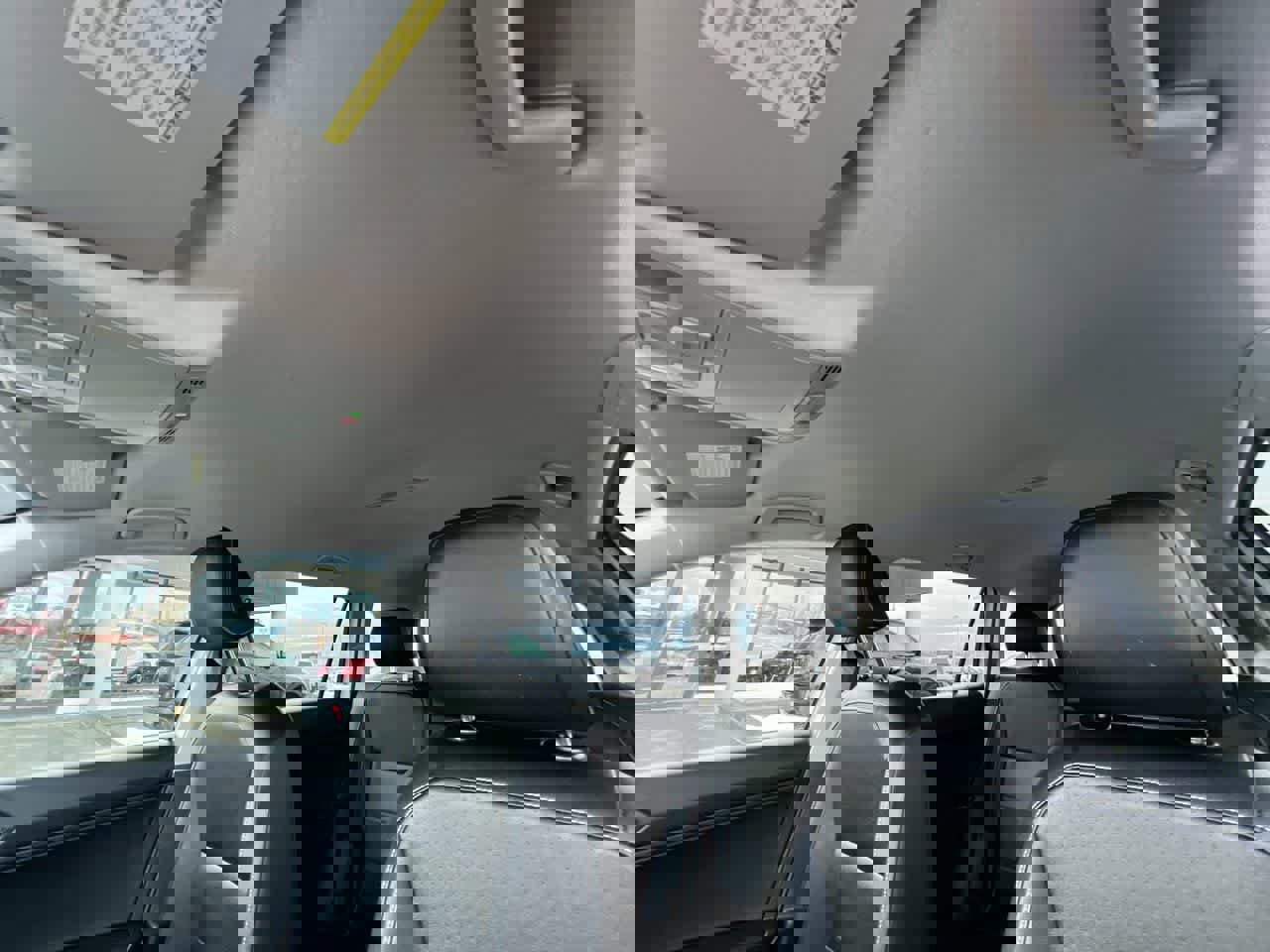 Used 2021 Volkswagen Tiguan SE image 22