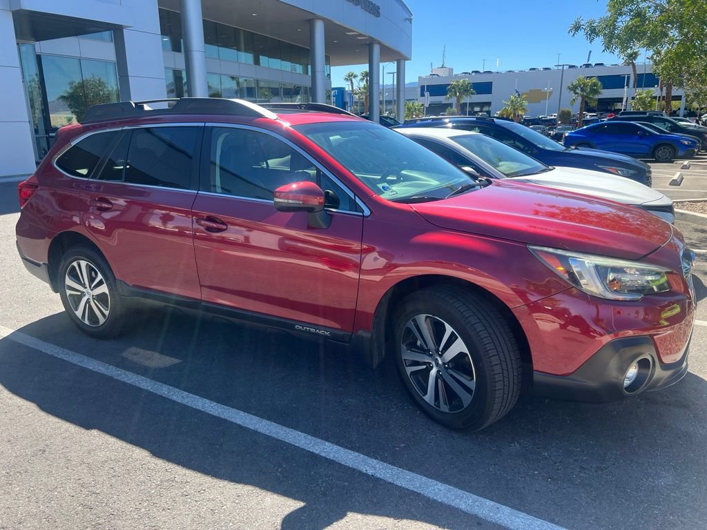 Used 2018 Subaru Outback 3.6R Limited AWD/4WD image 2