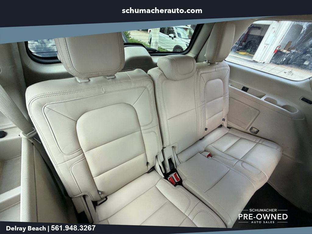 Used 2020 Lincoln Navigator Reserve w/ Cargo Convenience Package RWD image 15