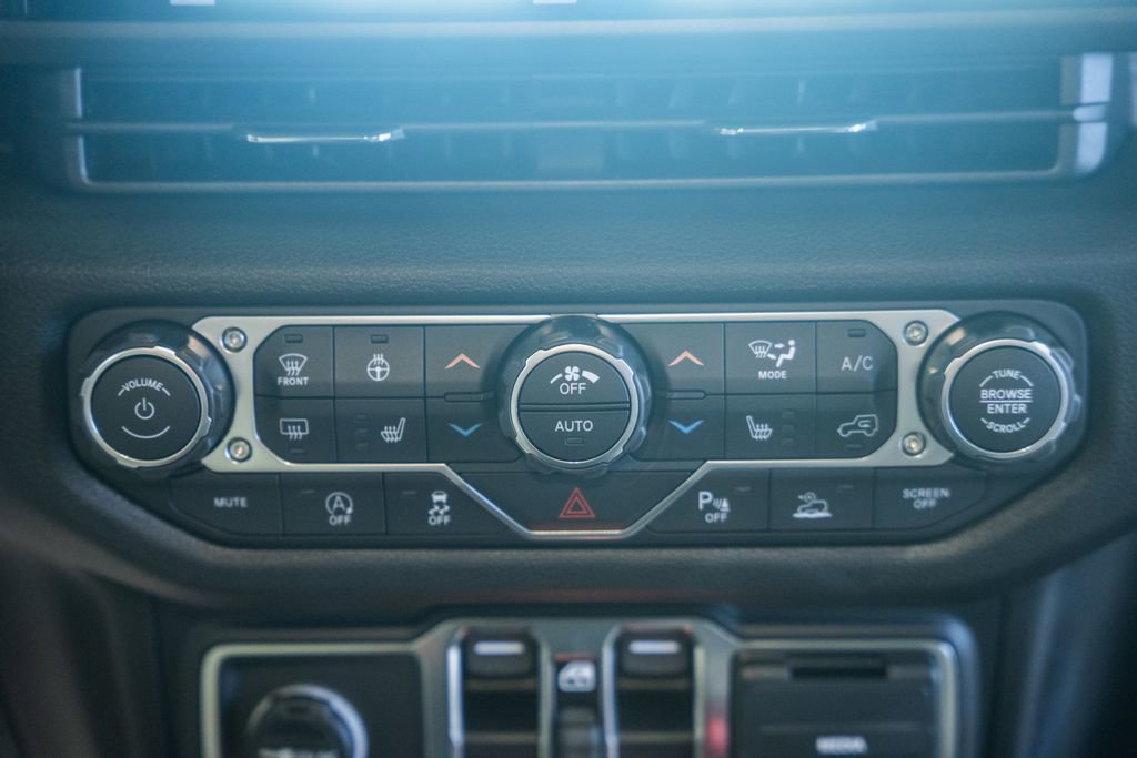 New 2026 Jeep Gladiator Sport AWD/4WD image 24