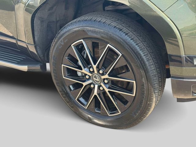 Used 2024 Lexus GX 550 AWD/4WD image 7