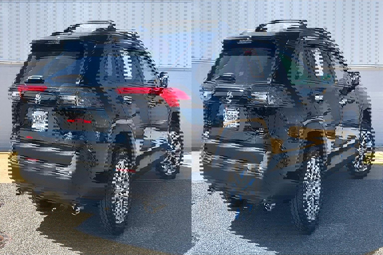 Used 2024 Toyota RAV4 XLE Premium w/ Weather Package image 17