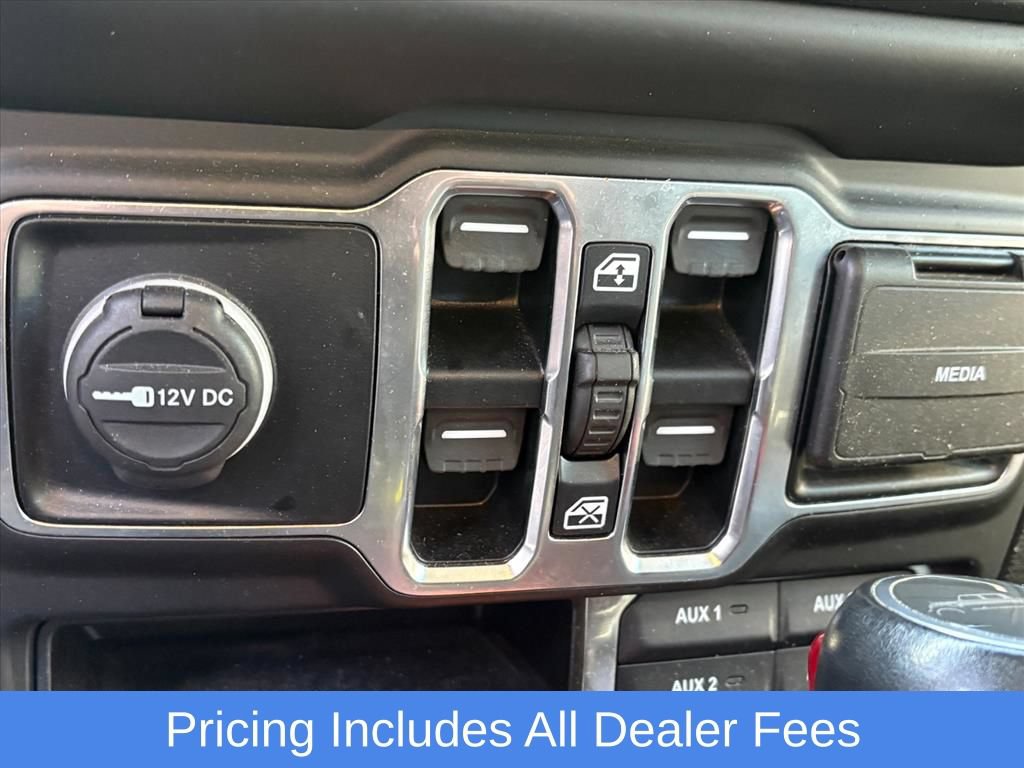Used 2021 Jeep Gladiator Overland AWD/4WD image 13
