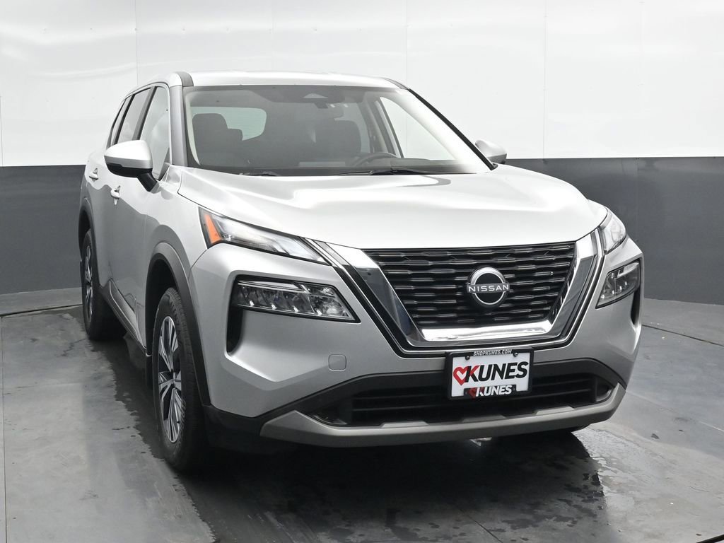 Used 2023 Nissan Rogue SV image 6