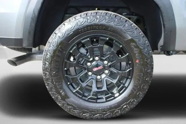 New 2026 GMC Canyon Elevation w/ Convenience Package image 29