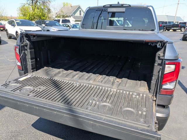 Used 2024 Nissan Titan PRO-4X w/ Pro-4x Utility Package AWD/4WD image 27