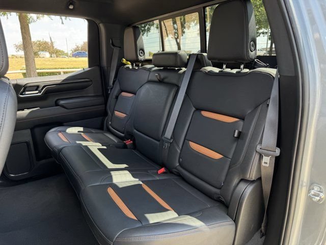 Used 2024 GMC Sierra 1500 AT4 w/ AT4 Premium Package AWD/4WD image 29